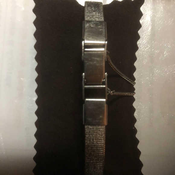 Ladies Seiko Watch (two available, gold tone and silver tone) - Picture 5 of 5